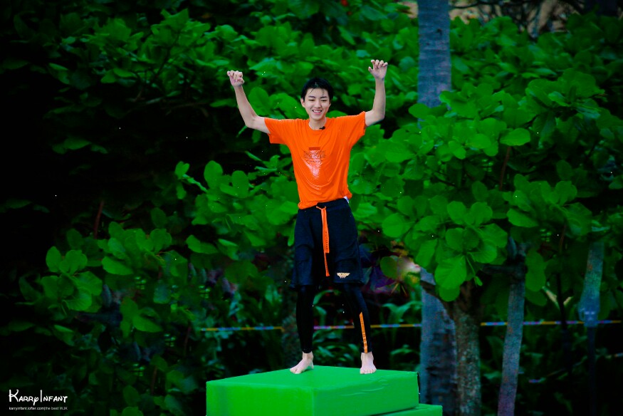 王俊凯 170317 浙江卫视高能少年团录制【未来总很神秘,有暴风雨,也有