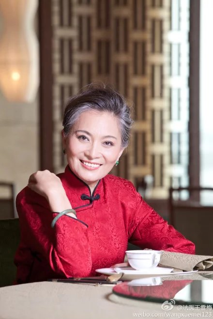 中国最美女法医王雪梅中国第一女法医王雪梅