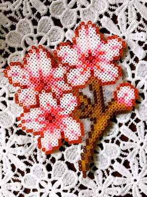 这个是照着图纸做的，希望大家在春天都可以桃花朵朵开呀～哈哈哈哈哈