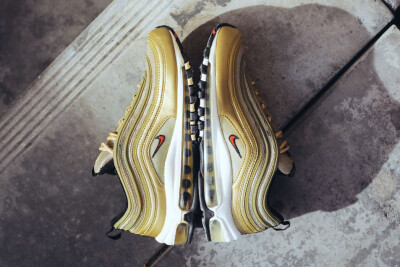 Nike Air Max 97 OG「Metallic Gold」