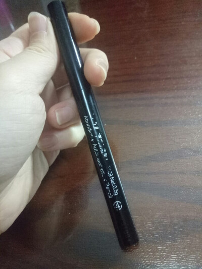 火烈鸟眉笔，便宜10大洋浅灰，用来简单带个眉尾，可用