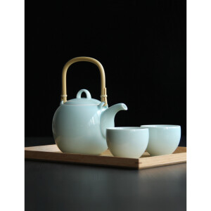 日本进口   白山陶器  富永和弘设计  まゆ 青白釉大号茶壶附两杯