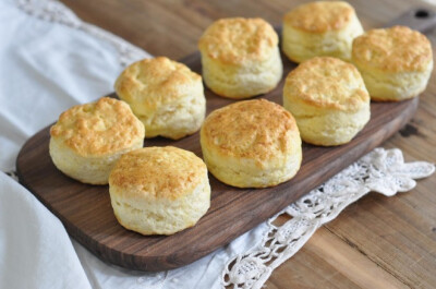 3分钟 奶油司康Scone(可能是世界上最快手的司康) 消耗淡奶油～ 视频菜谱的做法