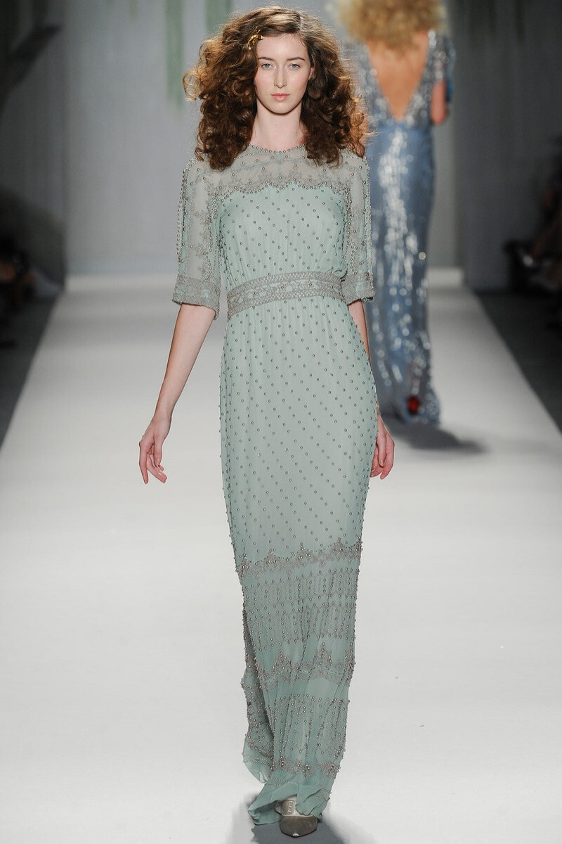 Jenny Packham （珍妮·帕克汉） 纽约2014春夏高级成衣系列 灵感来源：电影《悬崖的晚餐》中的年轻女性形象