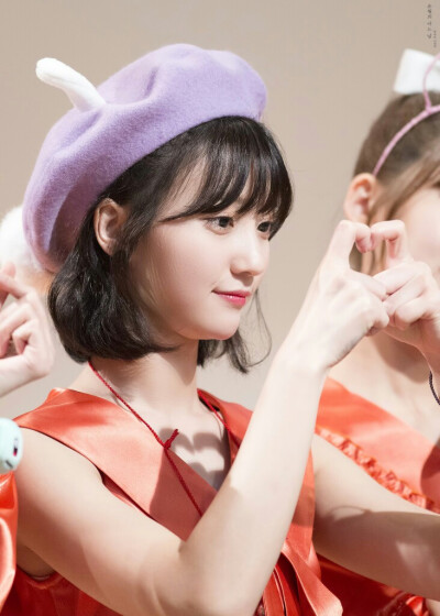 OH MY GIRL Binnie 裴有彬 