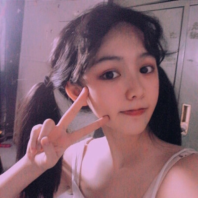 女生头像:乖巧. ๑了无悲欢