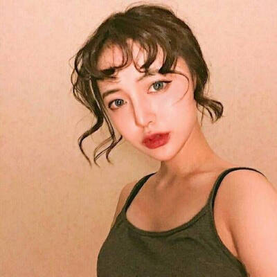 韩系女生头像 ✨个性 另类 韩范 ✨喜欢收藏点赞 ✨获取更多韩系头像 关注微博:Koreastyle头像_✨