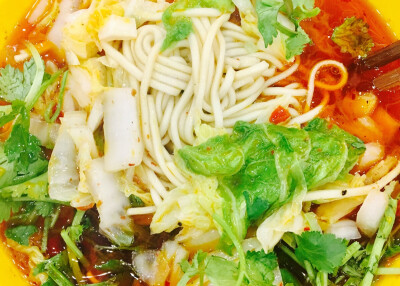 学校的重庆小面