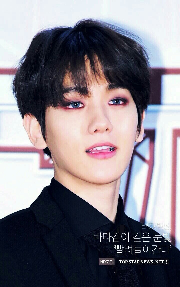 [拿图点赞/喜欢收藏/盗图司马]边伯贤BaekHyun
#眼线美男#
EXO出道五周年快乐，一直走花路吧！