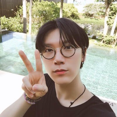 NCT Ten Chittaphon Leechaiyapornkul Vyrl