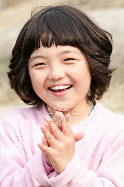 小时候的徐信爱,萌萌哒(ω)