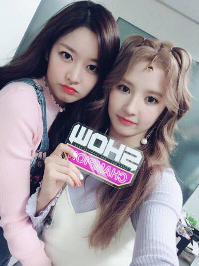 gugudan*Mimi郑美美＆Sally刘些宁