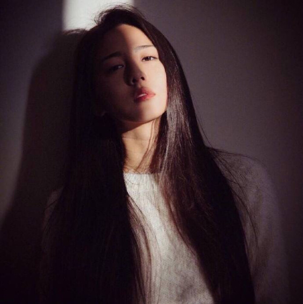 头像女头气质光影