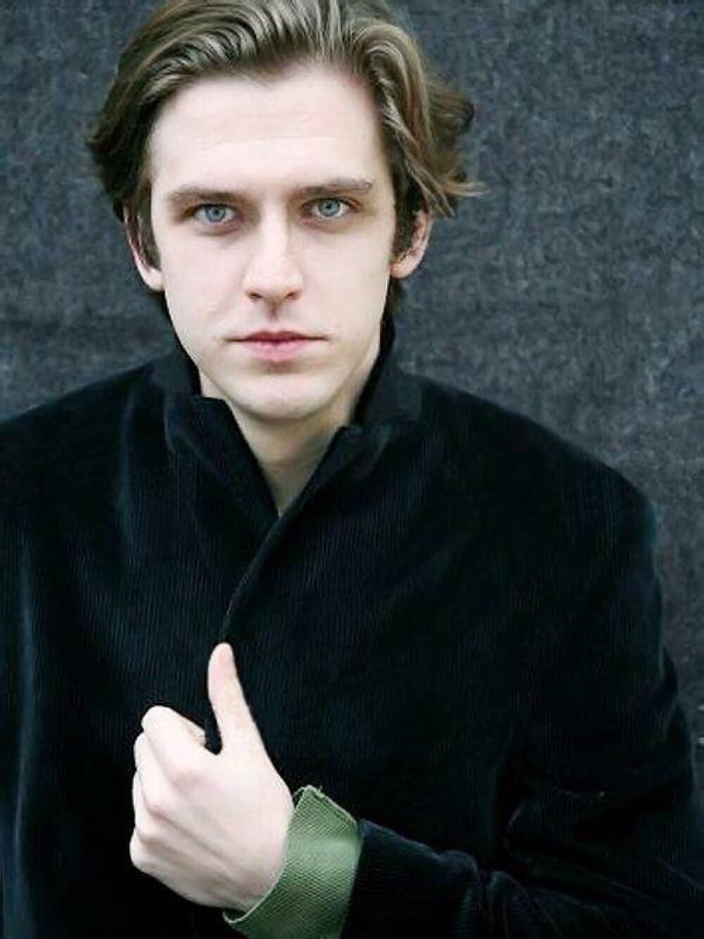 Dan Stevens 丹·史蒂文斯