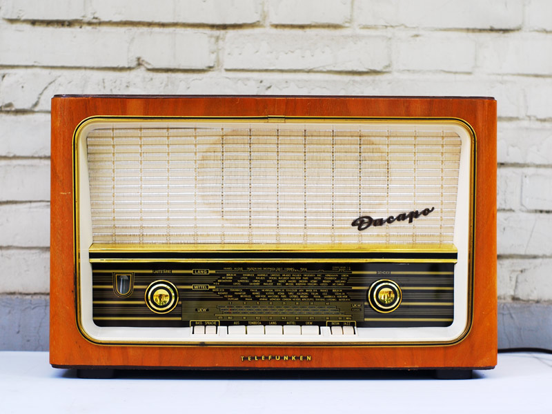 欧洲古董二手旧货 德国60年代末电子管收音机实用收藏家居装饰