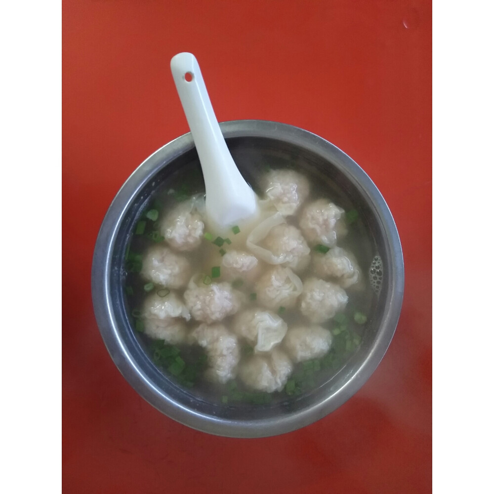 手剁餡混沌，