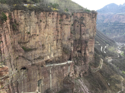 河南郭亮村，挂壁公路