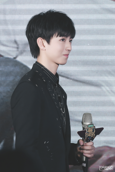 #王俊凯# #TFBOYS王俊凯# #TFBOYS# cr橙子喵喵酥