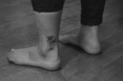 上海纹身 上海任辉刺青纹身作品——小椰树