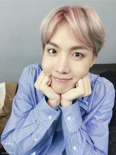 防弹少年团jhope 厚比 郑号锡