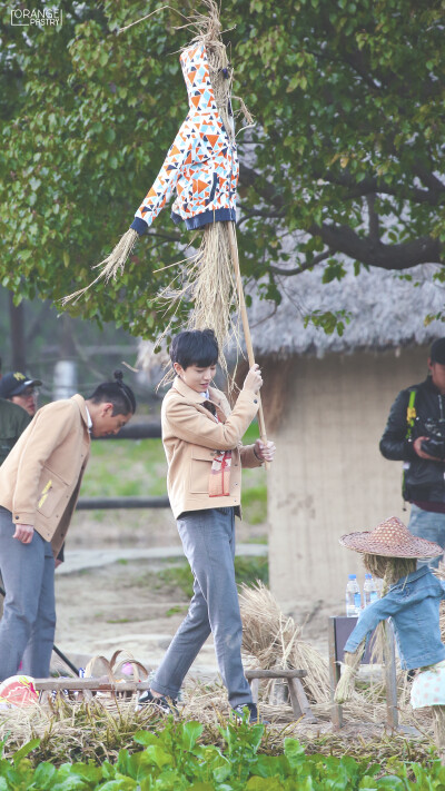 #王俊凯# #TFBOYS王俊凯# #TFBOYS# cr橙子喵喵酥