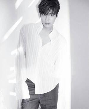 李敏镐男生头像♥家居♥闺蜜头像♥♥黑白 绘画  ™✔  素描    ™✔ 水彩   ™✔  彩色 ™✔ 男头™✔男生头像™✔女生头像♞女头♞韩国头像™✔™✔欧美头像™✔情侣头像™✔小清新头像™✔背影头像™✔文字头像™✔复古头像™✔意境头像™✔黑白头像™