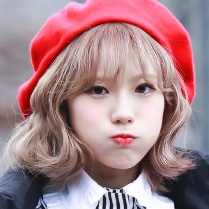 李露朵 Luda 宇宙少女 爱豆头像♡