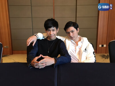 SingtoPrachaya KristPerawat 暖暖 阿日学长 Arthit 王慧侦 小狮子 Kongphop 钢炮 泰剧一年生
cr.twitter:@gmmtv