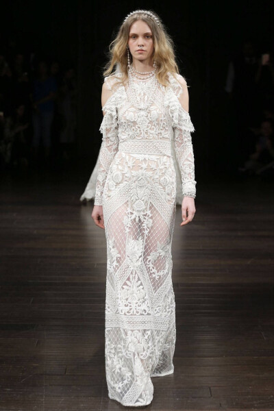 Naeem Khan Bridal Spring 2018 演绎了极致的浪漫主义