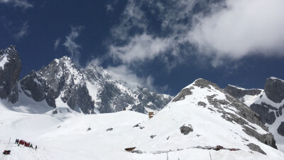 玉龙雪山