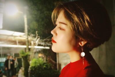 你在想谁想到睡不着