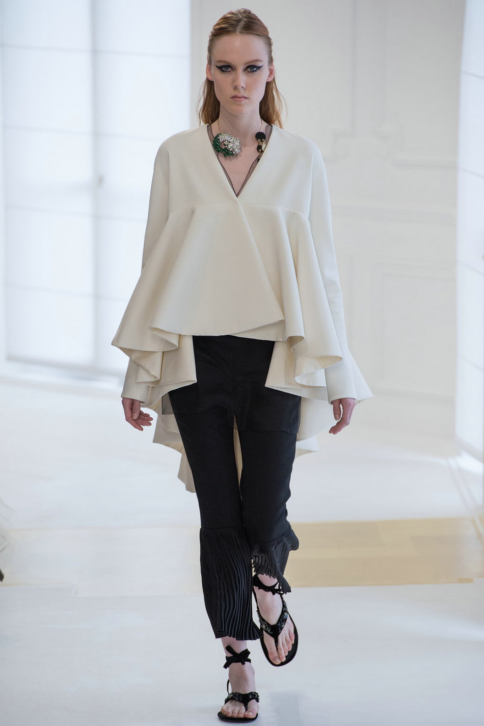 Christian Dior（克丽斯汀·迪奥）2016巴黎 秋冬高级定制系列