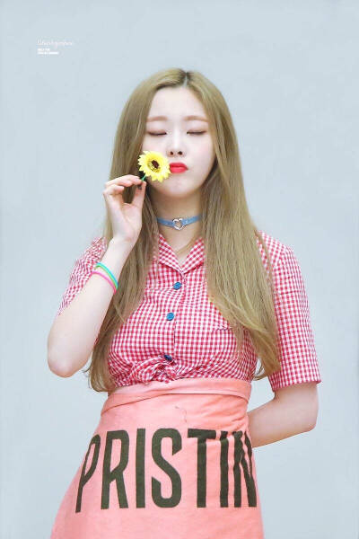 pristin 郑恩宇 呜呜