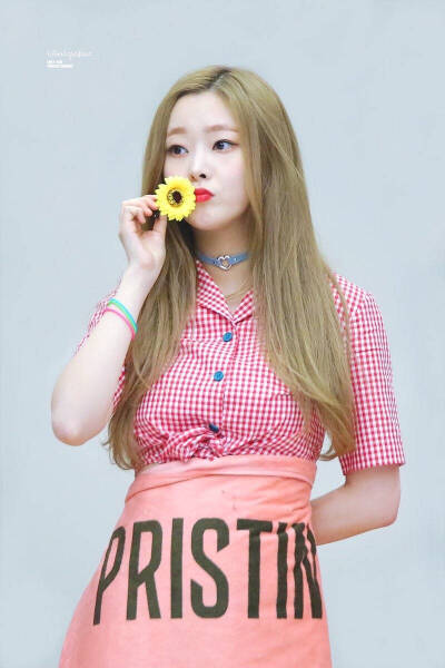 pristin 郑恩宇 呜呜