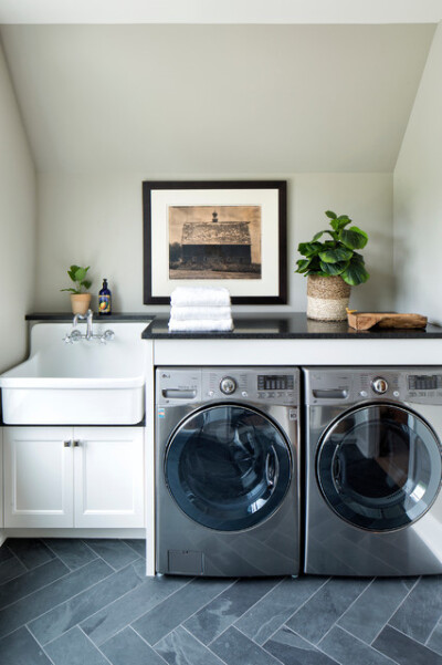 洗衣区 | 如果家里的空间充裕，不如腾出一块位置来做洗衣区吧！ ​​​​