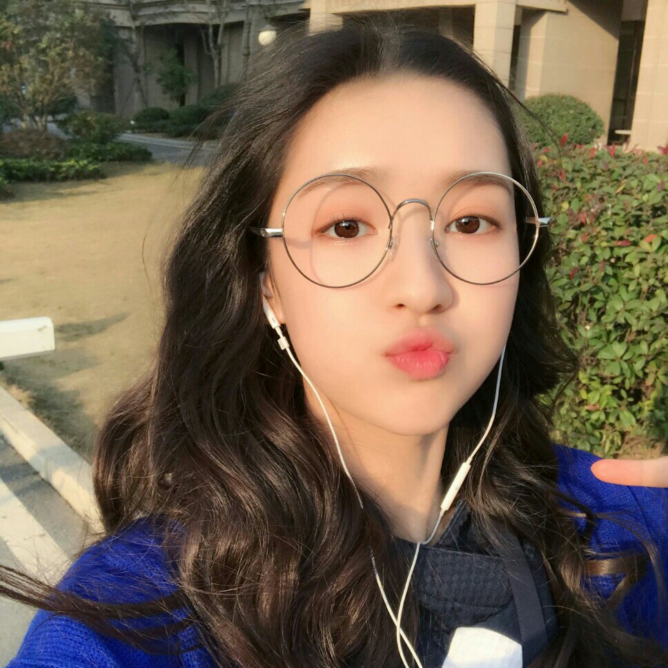 王玉雯头像女头