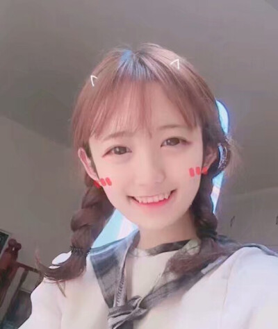 女生头像，一辈子短短几十年，我想努力抓住眼前的你