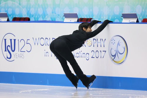 YUZURU