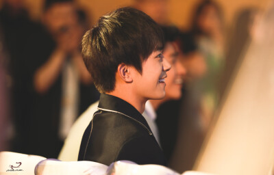 @CafeNoir黑咖啡_易烊千玺个站 易烊千玺 yyqx 1128