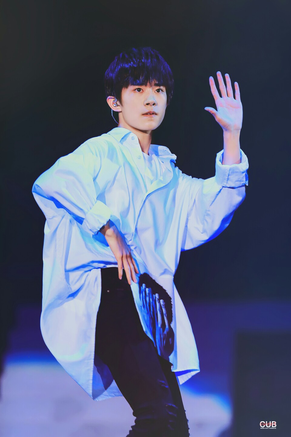 #易烊千玺 #TFBOYS 薛之谦深圳演唱会 高清 帅气 舞蹈担当易烊千玺