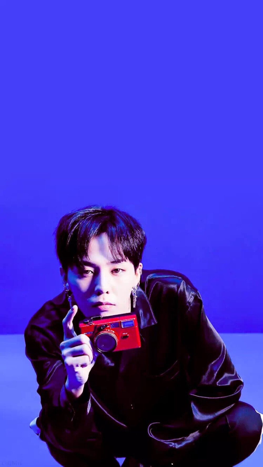 蓝色妖姬帅炸.权志龙壁纸