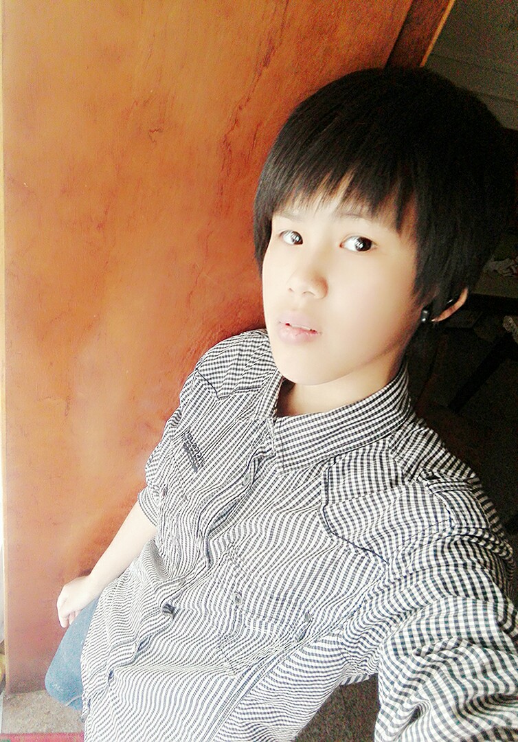 刘宇铭帅哥网红