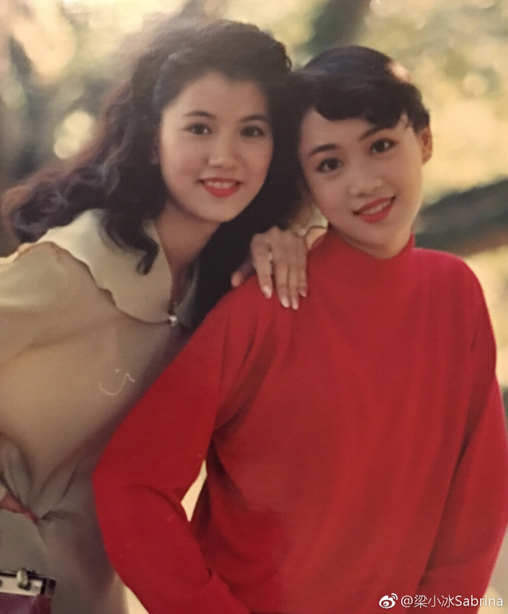 香港小姐：袁咏仪、梁小冰