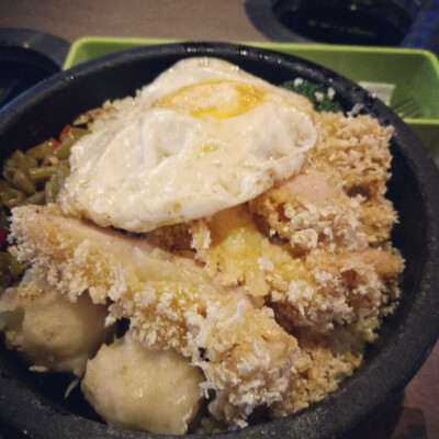 鸡排石锅饭