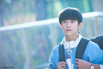 #易烊千玺 #TFBOYS 电视剧我们的少年时代拍摄花絮 高清 帅气