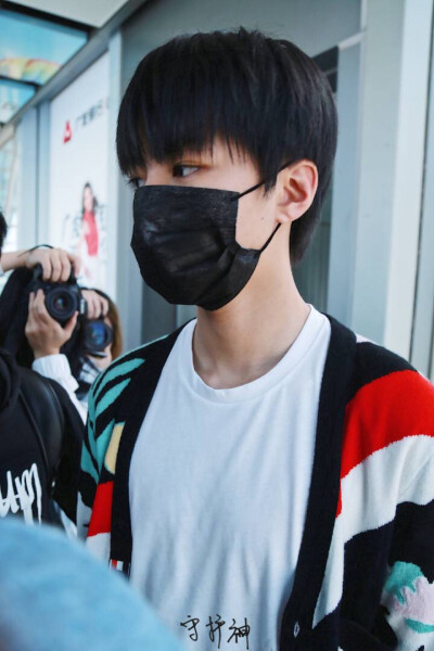 #王俊凯##TFBOYS王俊凯#crlogo