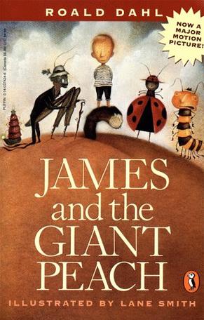 《James and the Giant Peach》Roald Dahl 話說，我觉得在目前为止看的ROALD的小说里面觉得最赞的一本，里面的昆虫们都刻画得各有特色，还有一些科普，和有趣的想象力~~~~··