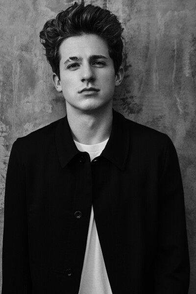 猹 查理·普斯 (Charlie Puth)