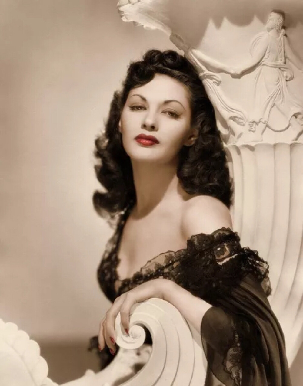 Yvonne De Carlo