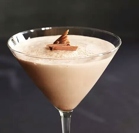 白兰地亚历山大 Brandy Alexander 